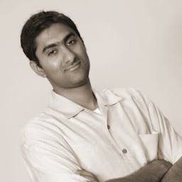 Vivek Bhaskaran Headshot